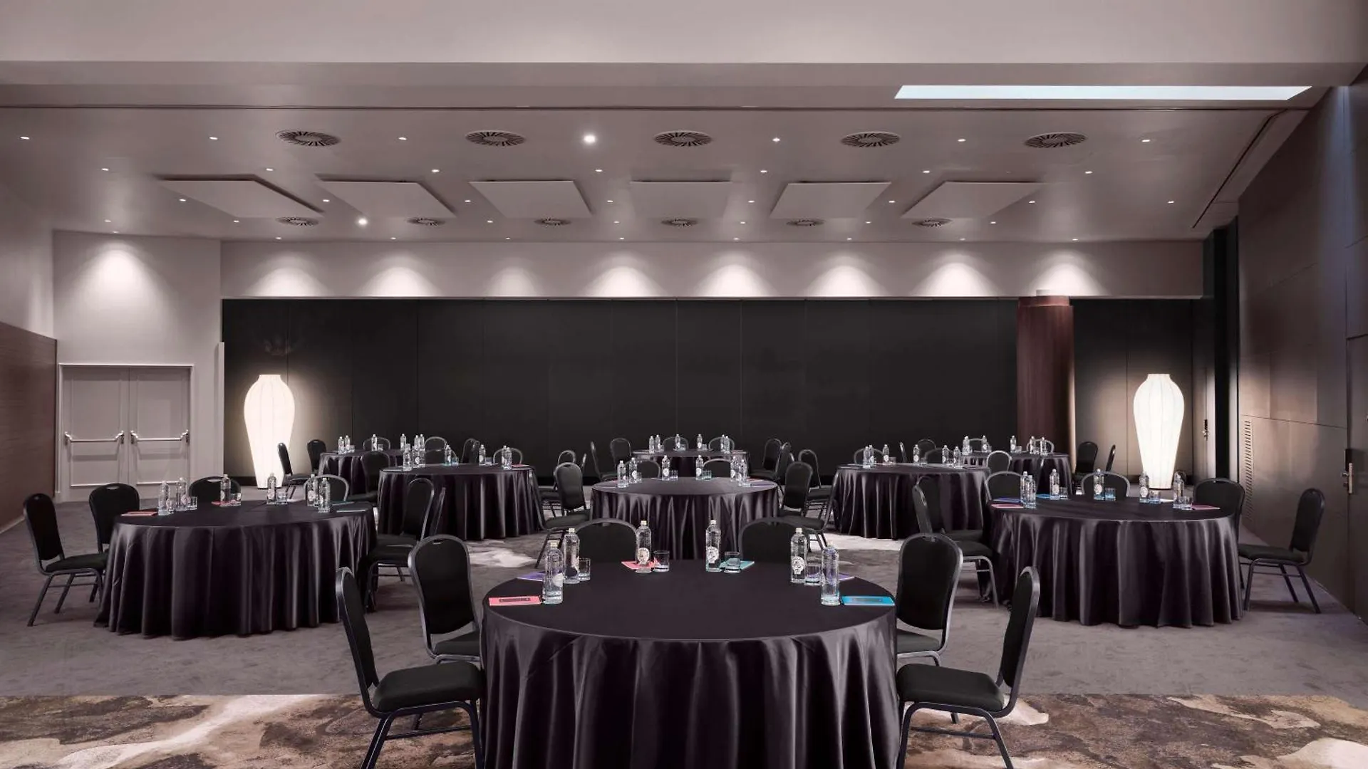 Sofitel Barcelona Skipper